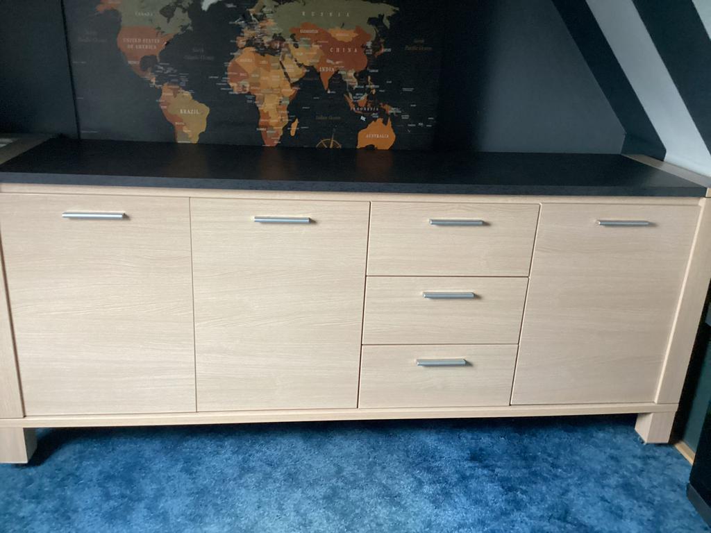 Zo goed als nieuwe dressoir zonder krassen, Huis en Inrichting, Kasten | Dressoirs, Ophalen, Zo goed als nieuw, 200 cm of meer