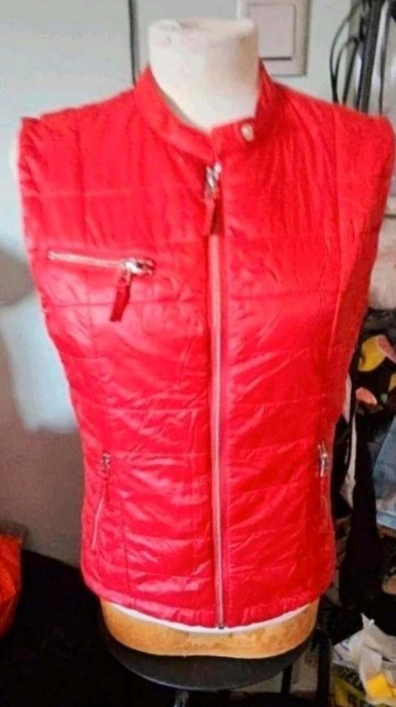 WE rood bodywarmer, Maat 38/40 (M), WE, Ophalen of Verzenden, Zo goed als nieuw