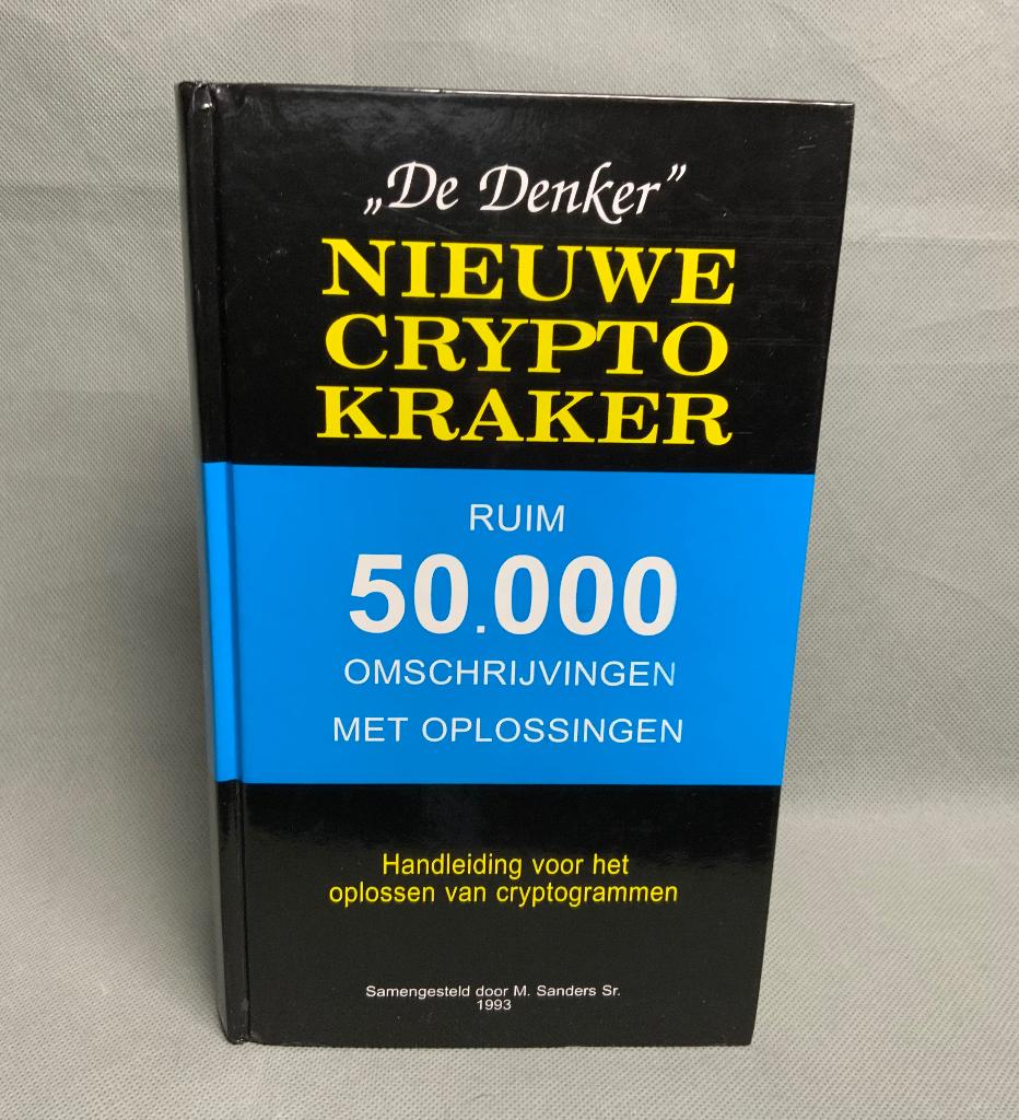 Boek Nieuwe Crypto Kraker cryptogram oplossingen - M Sanders, Boeken, Gelezen, Ophalen of Verzenden, M Sanders Sr, Overige uitgevers