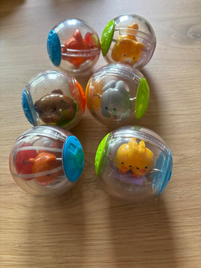 Fisher Price balletjes met een beestje er in / 6 stuks, Ophalen of Verzenden, Zo goed als nieuw, Speelset