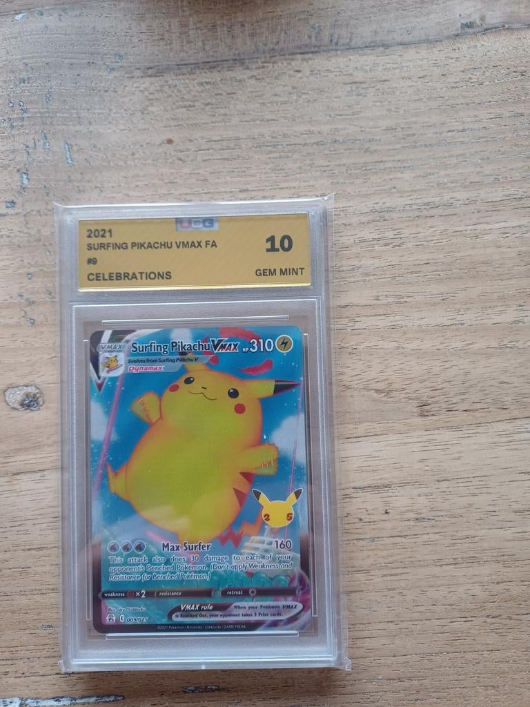 Surfing Pikachu VMAX FA Celebrations - Gem Mint 10, Ophalen of Verzenden, Zo goed als nieuw, Losse kaart, Foil