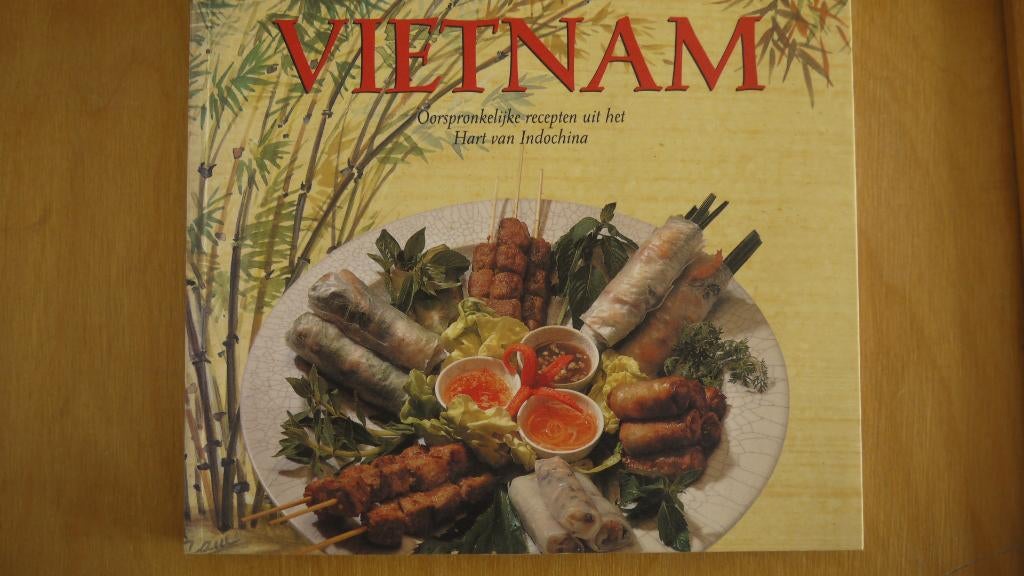 Culinaire Reisbibliotheek VIETNAM oorspronkelijke recepten, Eric Oey, Azië en Oosters, Zo goed als nieuw, Tapas, Hapjes en Dim Sum