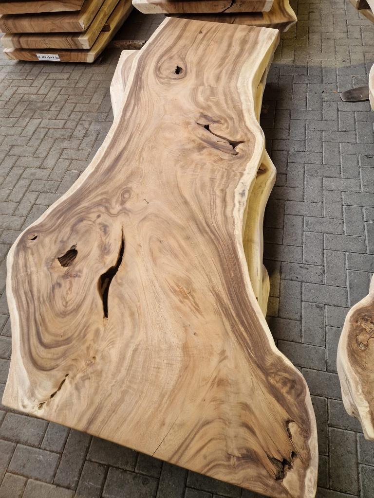 dordrecht hout tuinhout boomstam wandplanken ikea planken