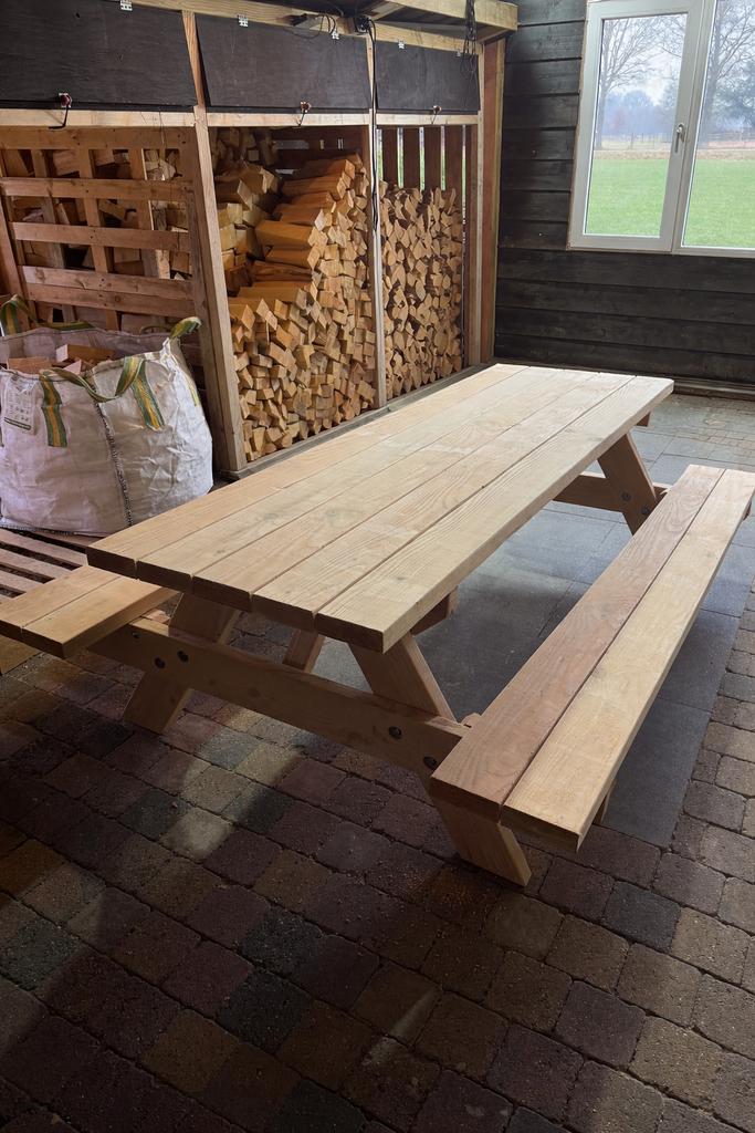 Robuuste Douglas picknicktafel met opklapbare banken – 240cm, Tuin en Terras, Picknicktafels, Nieuw, Rechthoekig, Hout, Ophalen