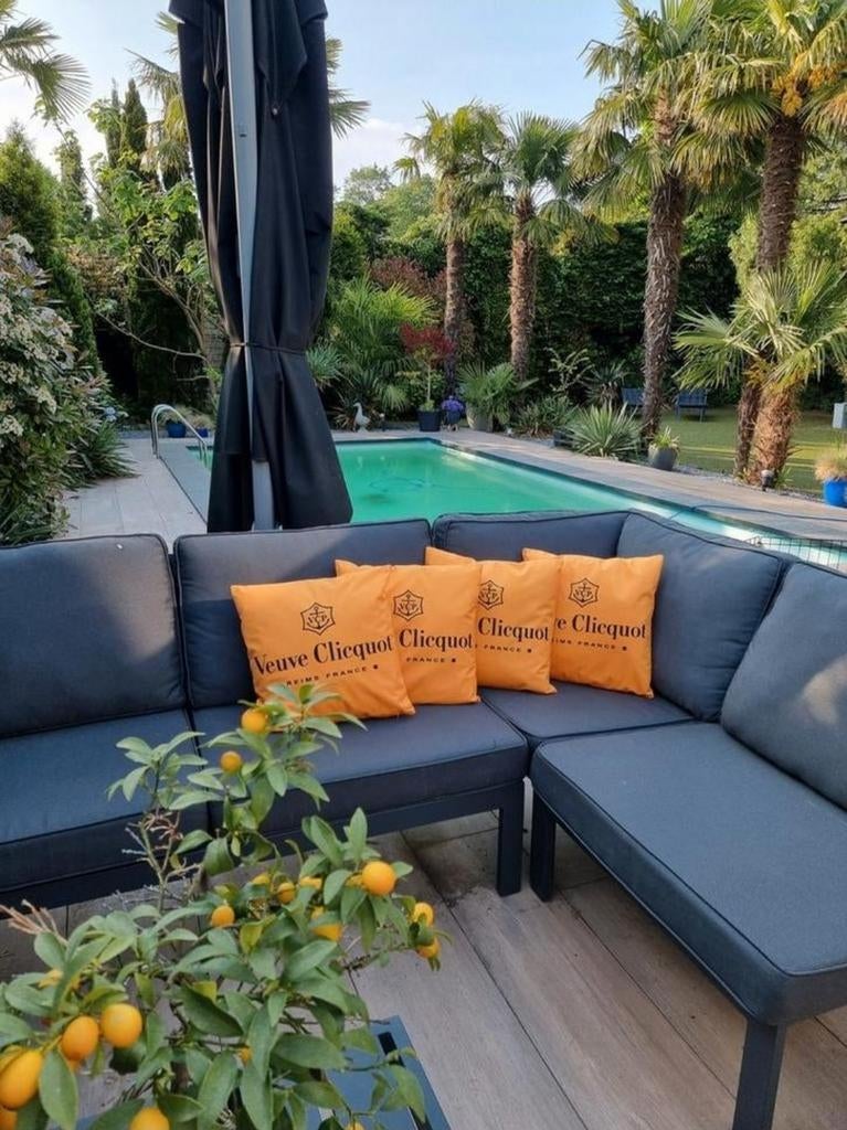 Veuve Clicquot Kussenshoesjes NIEUW‼️, Huis en Inrichting, Woonaccessoires | Kussens, Ophalen of Verzenden, Nieuw, Vierkant