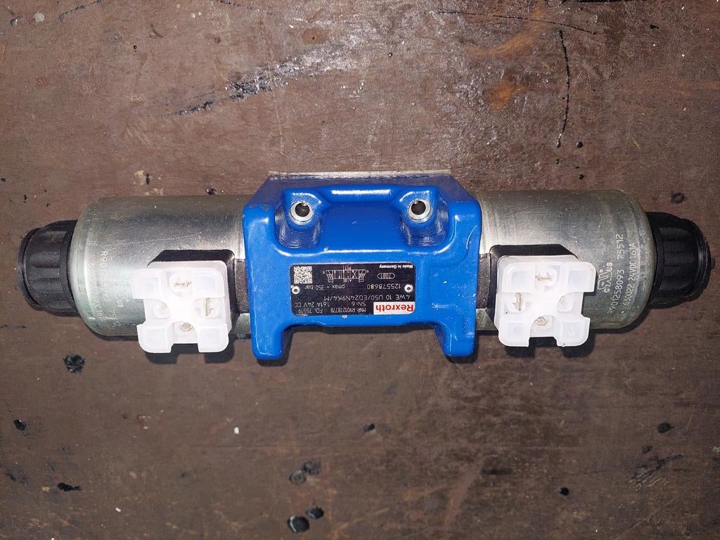 Hydrauliek kleppen nieuw en gebruikt., Ophalen of Verzenden, Nieuw