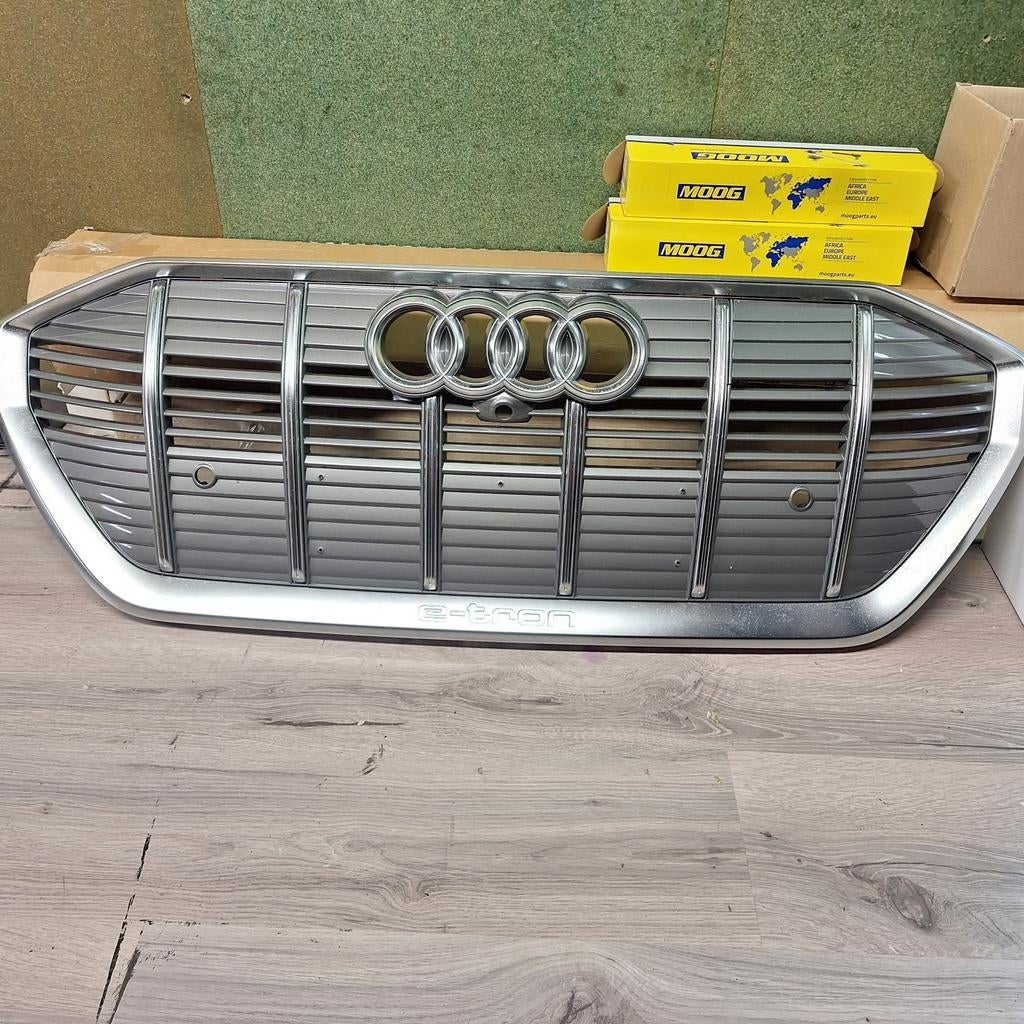 Nieuwe Grill Audi e-tron, Ophalen, Voor, Nieuw, Audi
