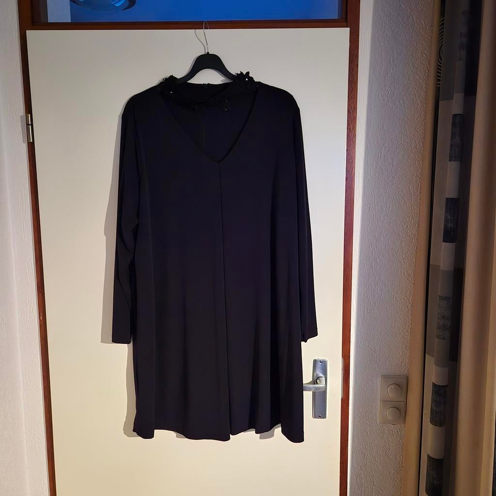 20) Tuniek merk yoek Black label maat +, Kleding | Dames, Grote Maten, Zo goed als nieuw, Blouse of Tuniek, Zwart, Ophalen of Verzenden