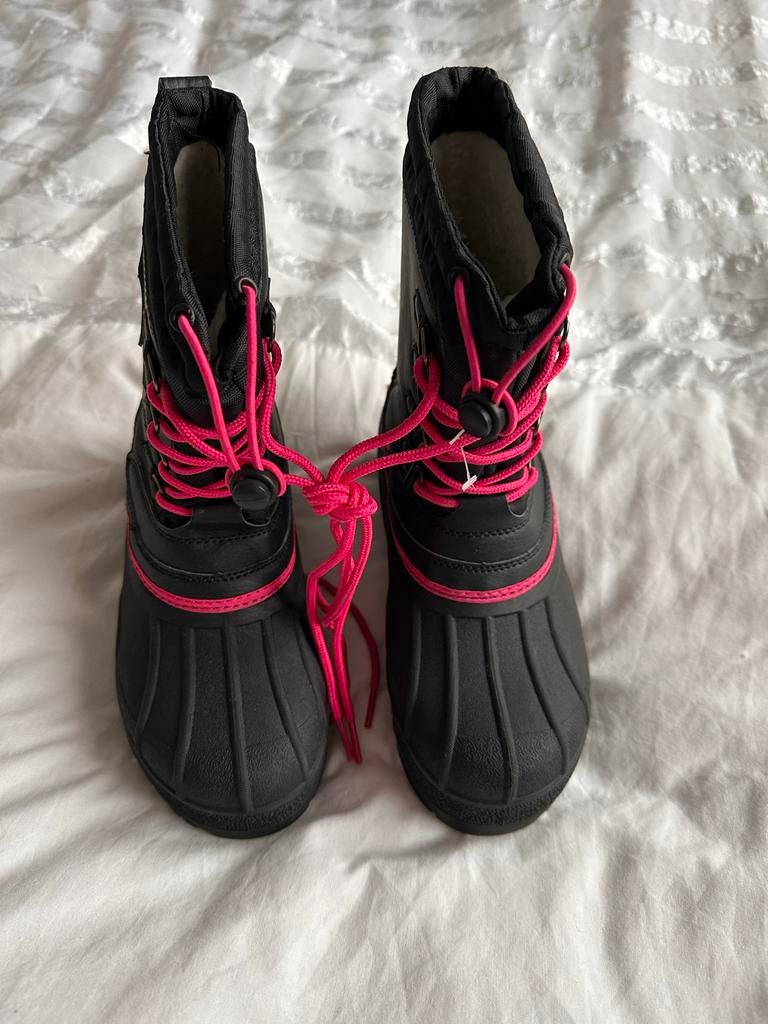 Helly Hansen sneeuwlaarzen Maat 36, Ophalen of Verzenden, Zo goed als nieuw, Meisje, Laarzen