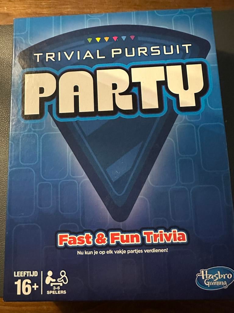 Trivial Pursuit Party - Gezelschapsspel, Drie of vier spelers, Ophalen of Verzenden, Zo goed als nieuw