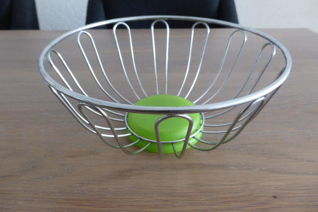 Fruitschaal metaal met kunststof bodem, Overige materialen, Schaal, Rond, Ophalen of Verzenden