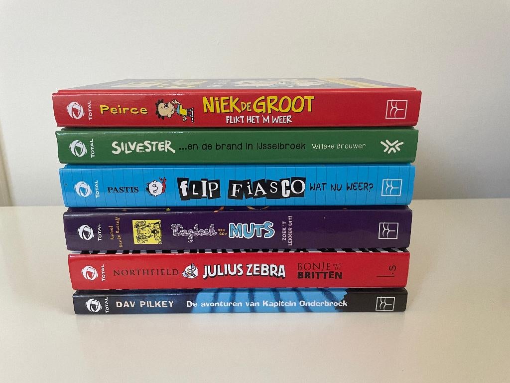 C545 Leesboek Total serie Bonje met de Britten Julius Zebra, Ophalen of Verzenden, Gelezen, Fictie algemeen