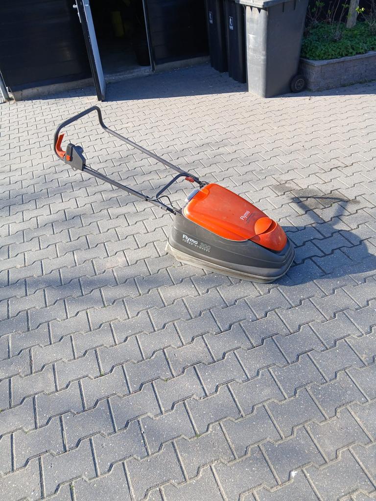 Flymo turbo compact 300 grasmaaier, Ophalen, Gebruikt, Elektrische grasmaaier, Opvangbak
