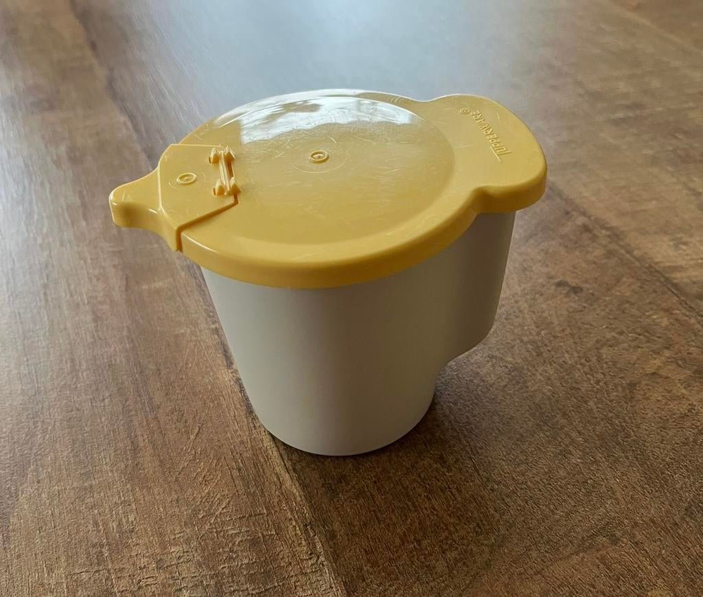 Tupperware melkkannetje, Huis en Inrichting, Keuken | Tupperware, Ophalen of Verzenden, Zo goed als nieuw, Beker of Kan