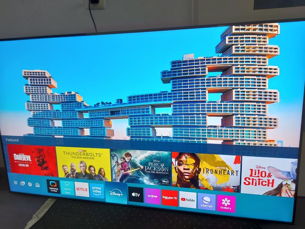 Mega 65" Qled Samsung 4K UHD HDR10+ Smart TV, Ophalen, Zo goed als nieuw, 100 cm of meer, Samsung