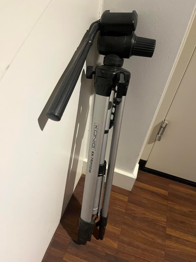 Statief Konig kn tripod 40, Ophalen of Verzenden, Zo goed als nieuw, Minder dan 150 cm, Driepoot