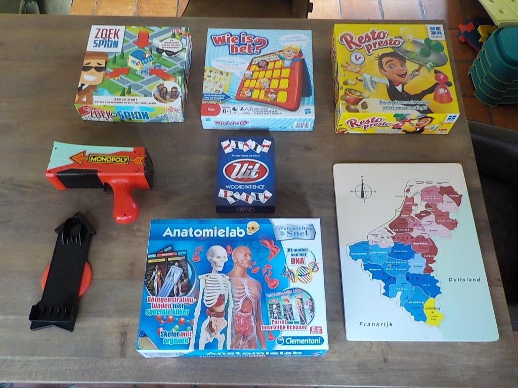 Cadeautip mooie verzameling spelletjes 7 spellen - als nieuw, Een of twee spelers, Ophalen of Verzenden, Zo goed als nieuw, Hasbro