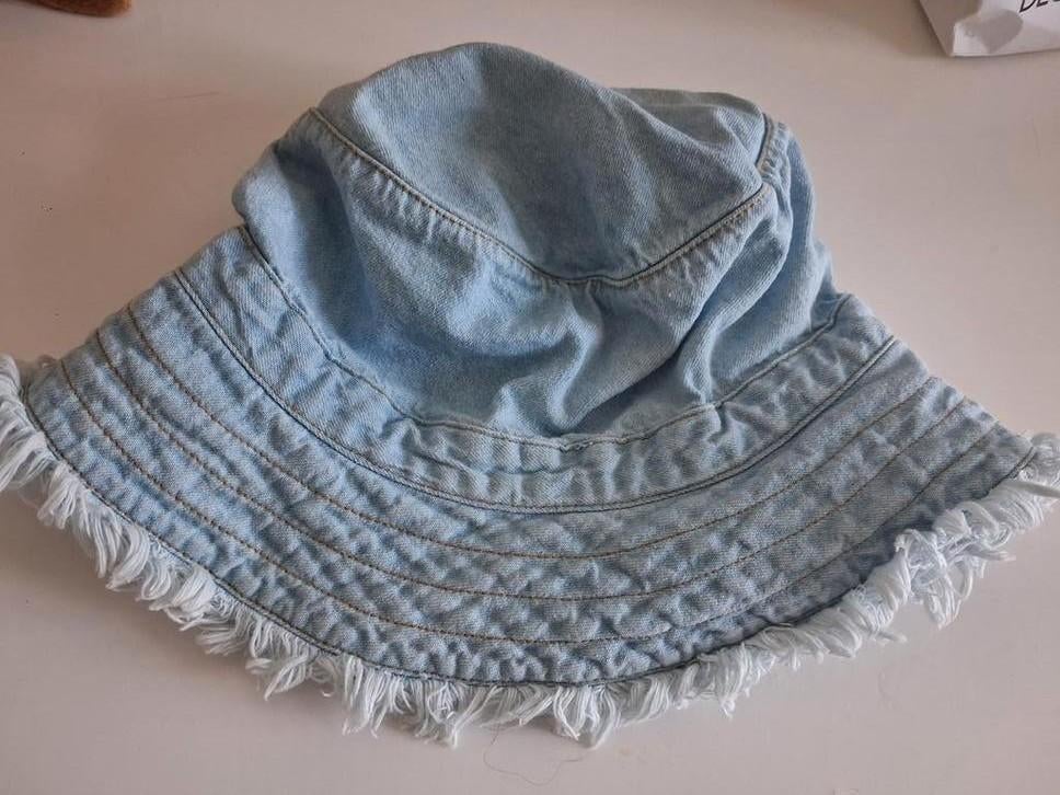 Fade Out Denim Bucket Hat - Maat 54, Kleding | Dames, Hoeden en Petten, Fade Out, Ophalen of Verzenden, Gedragen, Hoed