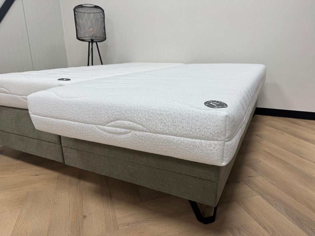 90 x 200 koudschuim matras 1800 Megapur | 18CM, 90 cm, Eenpersoons, Wit, Nieuw