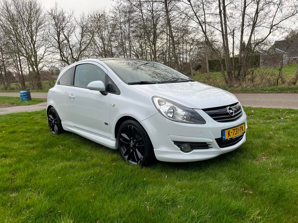 Opel Corsa 2009 1.4 Wit, MOET WEG!, Wit, 1364 cc, Particulier, Corsa