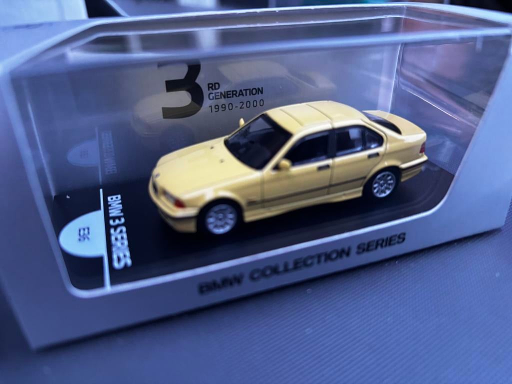 BMW 50 years - 7 generaties 1:64 NIEUW !, Auto, ., Nieuw, Bmw