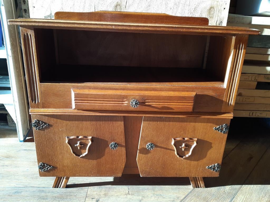 Kastje., Ophalen, Zo goed als nieuw