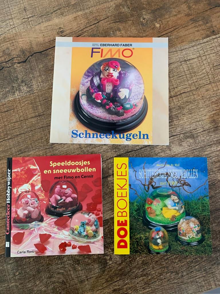 Sneeuwbollen en speeldoosjes met Fimo boeken, Boeken, Ophalen of Verzenden, Zo goed als nieuw, Kleien en Boetseren, Geschikt voor kinderen
