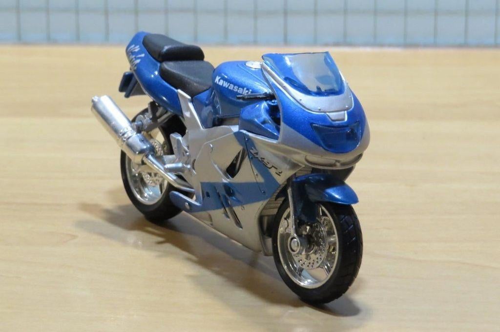 Kawasaki ZX-9R BLW 1:18 los, Maisto, May Cheong Group France S.A.S., Nieuw, Ophalen of Verzenden