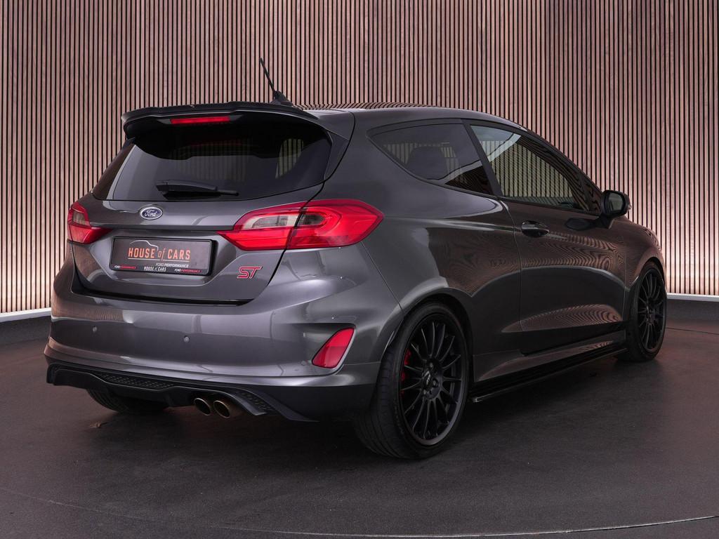 Ford Fiesta ST-3 1.5 200pk PERFORMANCE PACK |sper diff|launc, Voorwielaandrijving, 1188 kg, Leder en Stof, Bedrijf