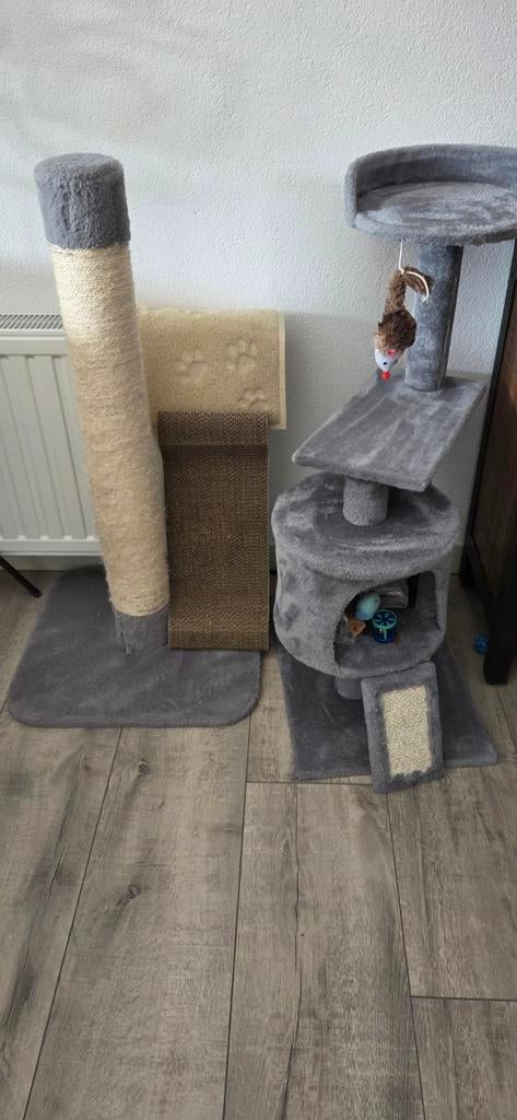 Krabpaal 2 stuks 90cm hoog, Ophalen