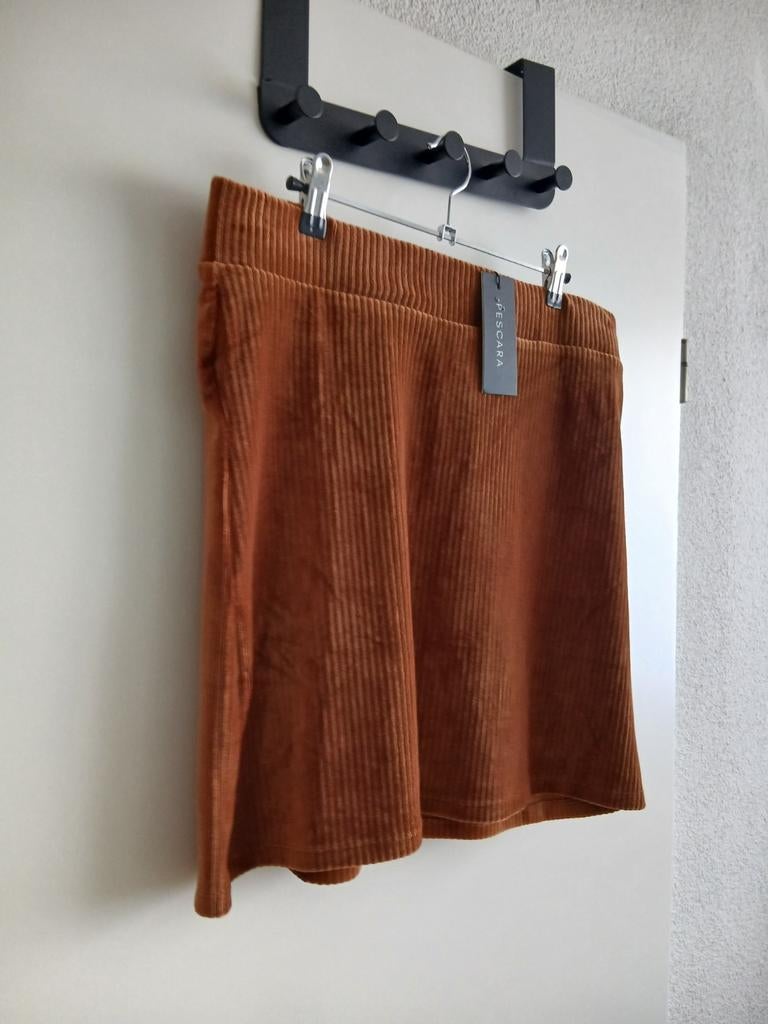 Leuk rokje mét prijskaartje van Pescara. Maat XL., Bruin, Verzenden, Maat 46/48 (XL) of groter, Pescara