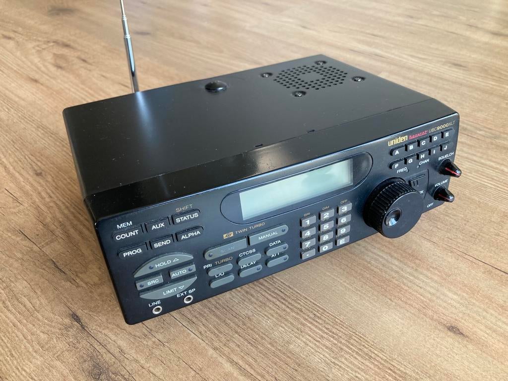 Uniden UBC9000XLT, Telecommunicatie, Scanners, Ophalen, Gebruikt, 200 tot 500 kanalen