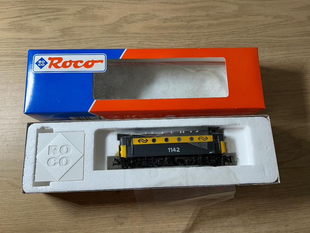 Roco 43376 HO Elektrische Locomotief NS 1142, Gebruikt, Gelijkstroom of Wisselstroom, Wagon, Ophalen of Verzenden