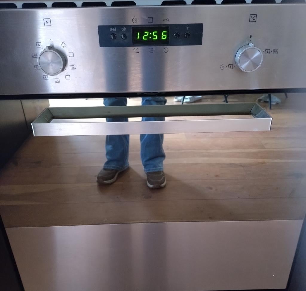 Inbouw oven for ikea from whirlpool, Ophalen, Gebruikt, Hete lucht, 60 cm of meer