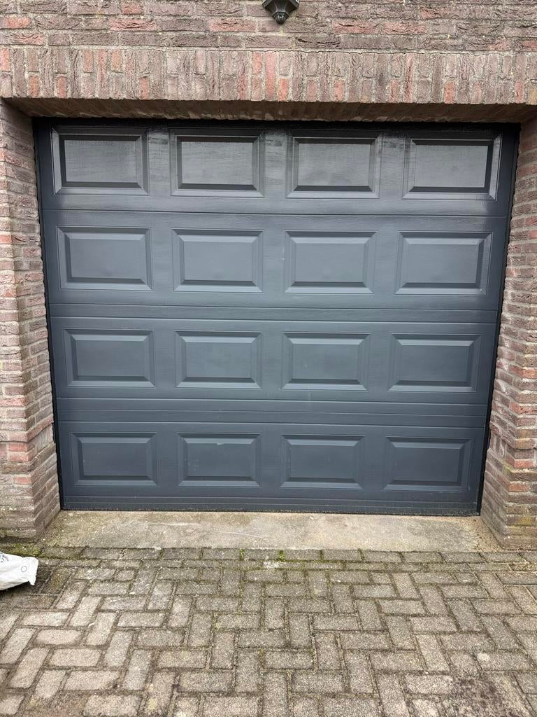 Snelle Sectionaal Deur met 2 Afstandsbedieningen, Doe-het-zelf en Verbouw, Deuren en Horren, Ophalen, Gebruikt, Garagedeur, Metaal