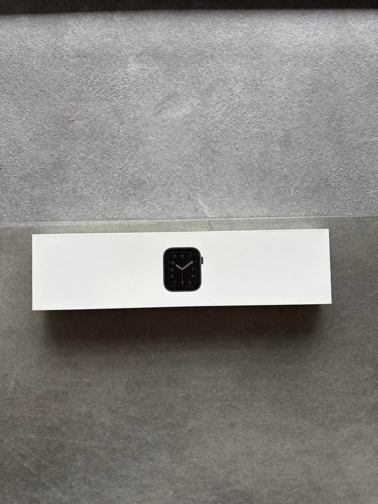 Apple Watch SE (1e gen) 40mm - licht gebruikt, Afstand, Zwart, IOS, Ophalen of Verzenden