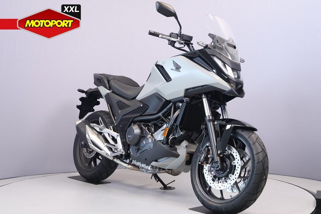 Honda NC 750 X, Motoren, Bedrijf, Toermotor