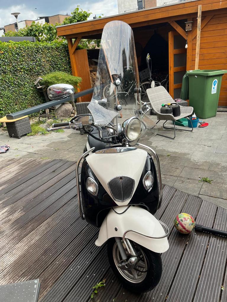 Scooter la souris meeneemprijs €.50,-, Gebruikt, Ophalen of Verzenden, Benzine