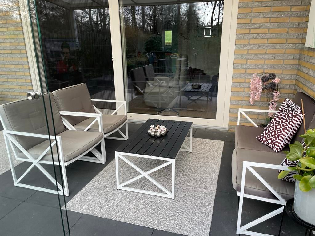 Jan des Bouvrie Tuinset - Zo goed als nieuw in  zwart- wit., Tuin en Terras, Tuinsets en Loungesets, Ophalen, 4 zitplaatsen, Aluminium