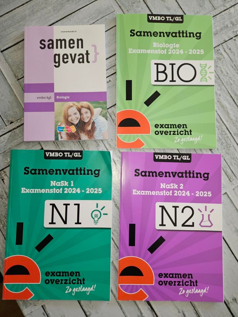 Samenvattingen Biologie, NaSk 1, NaSk 2 en examenbundel, Ophalen, Zo goed als nieuw, VMBO, Biologie