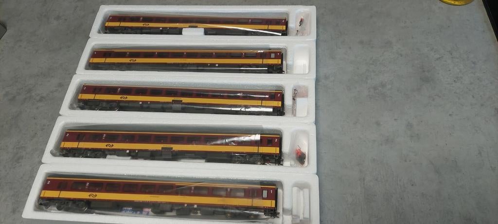 LS Models H0 5x BENELUX rijtuigen voor Marklin, Hobby en Vrije tijd, Wisselstroom, Wagon, Ophalen of Verzenden, NS