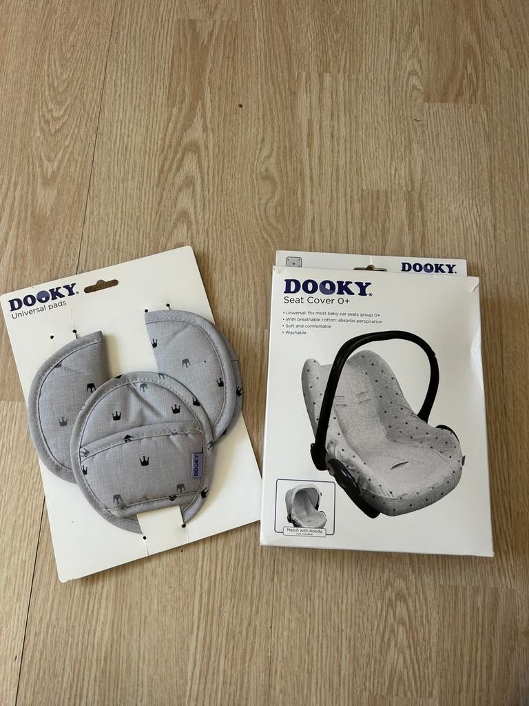 Dooky seat cover/ hoes en pads voor maxicosi/autostoel, Overige merken, Autogordel, Ophalen of Verzenden, Zo goed als nieuw