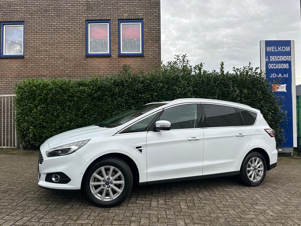 Ford S-Max 1.5 Titanium Climate C, Cruise C, Navigatie, Came, Voorwielaandrijving, Electronic Stability Program (ESP), Zwart, 4 cilinders