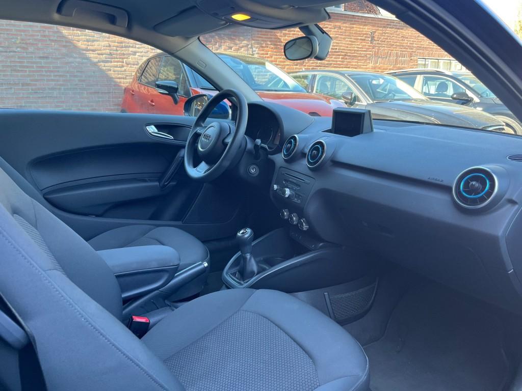 Audi A1 1.2 TFSI ATTRACTION / AIRCO-ECC / STOELVERW. / ELEK., Auto's, Audi, Voorwielaandrijving, Euro 5, 86 pk, 4 cilinders