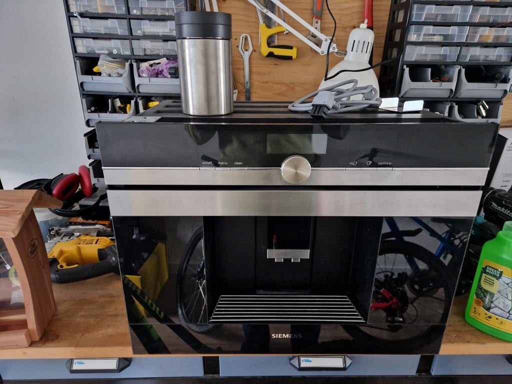 Siemens studioline inbouw koffiemachine, Witgoed en Apparatuur, Koffiezetapparaten, Ophalen, Afneembaar waterreservoir, 10 kopjes of meer