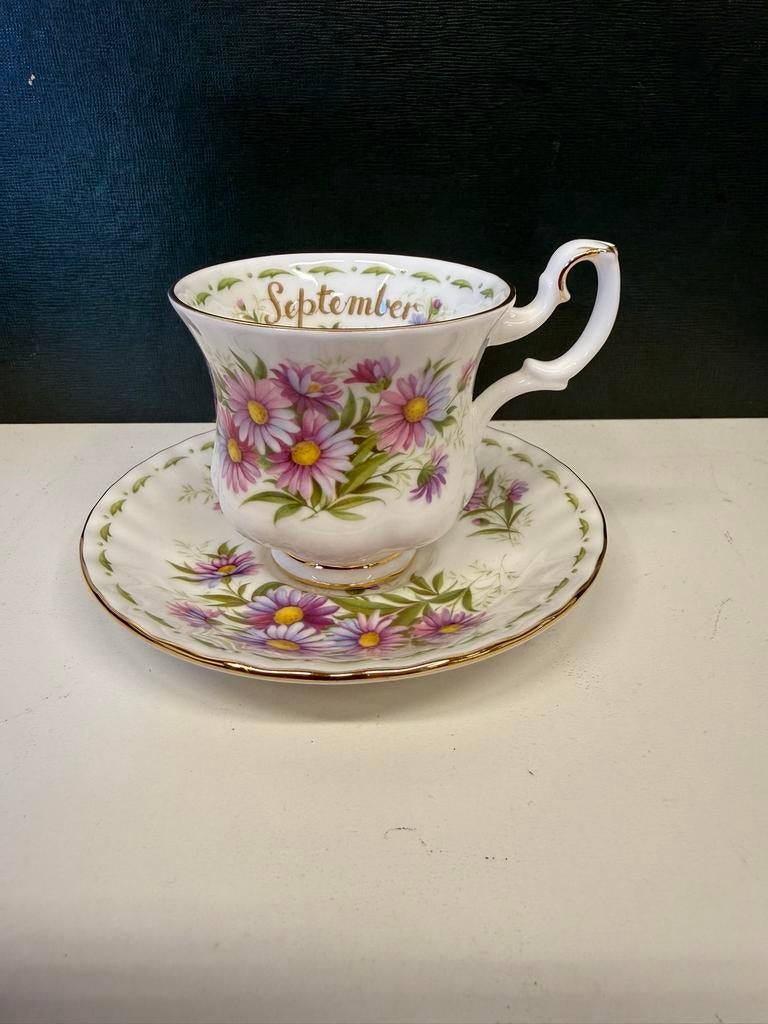 Royal Albert flower of the month September, Ophalen of Verzenden