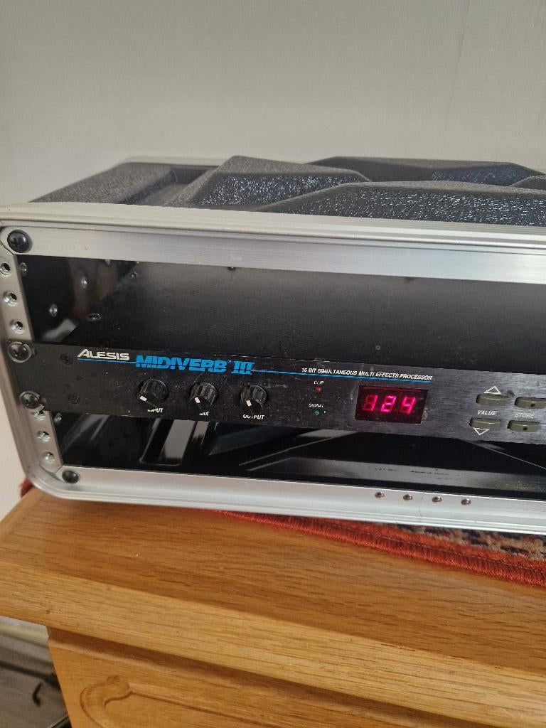 midiverb 3, Muziek en Instrumenten, Effecten, Ophalen, Gebruikt, Delay of Echo