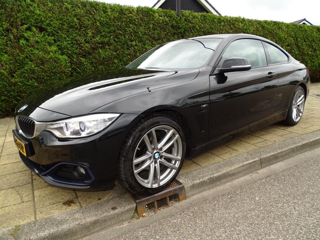 Bmw 4-SERIE 420I  184 PK HIGH EXE-109065 Km-Cima-Navi-Cruise, Achterwielaandrijving, Gebruikt, Euro 6, Met garantie (alle)