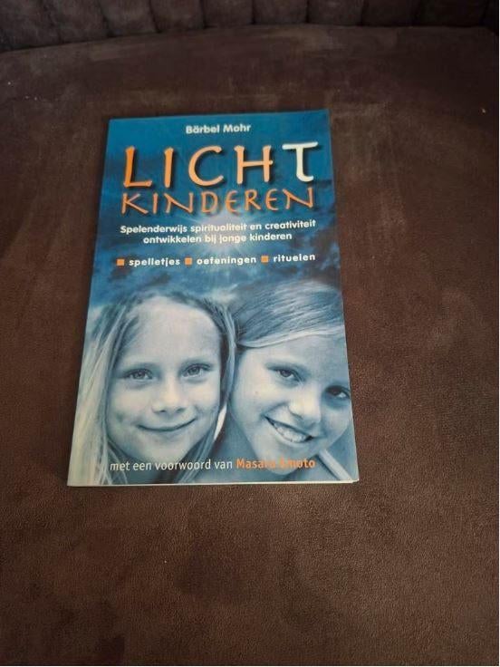 Lichtkinderen - Bärbel Mohr, Boeken, Ophalen of Verzenden, Gelezen, Spiritualiteit algemeen, Overige typen