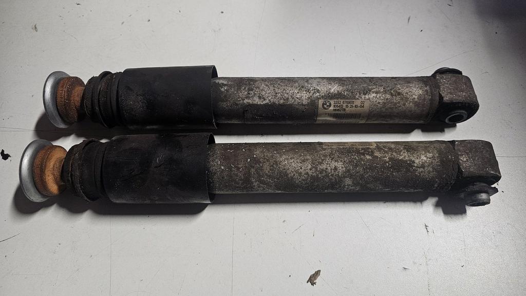 Schokdemper set veerpoot achterzijde BMW 5 serie E60 + LCi, Gebruikt, -, Ophalen of Verzenden, -